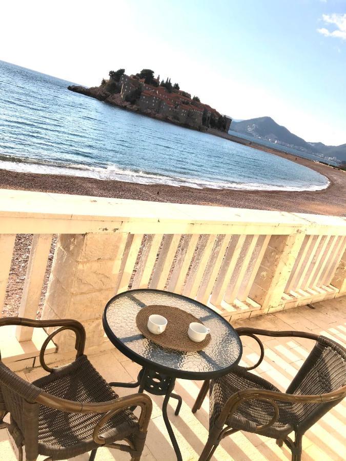 Lovely Apartment Sveti Stefan Exteriör bild