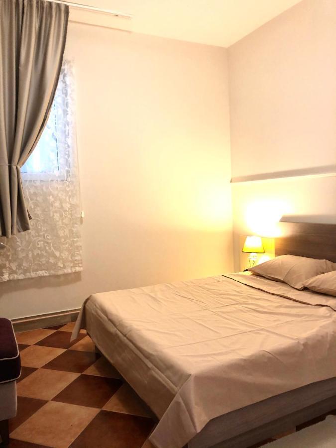 Lovely Apartment Sveti Stefan Exteriör bild